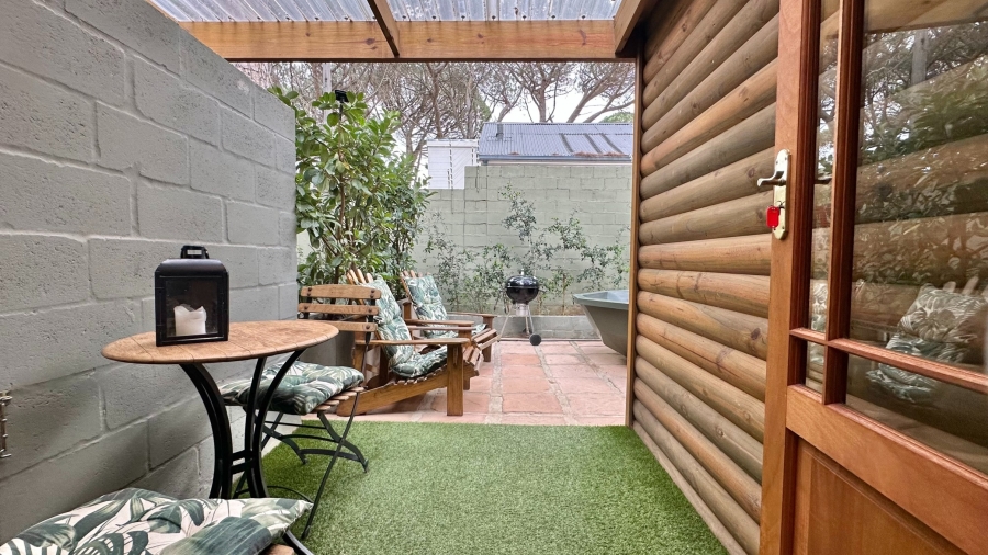 5 Bedroom Property for Sale in Somerset West Rural Western Cape